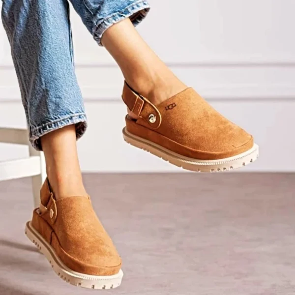 صابو UGG للنساء